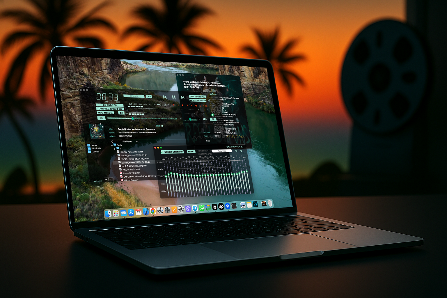 QXPlayer on laptop
